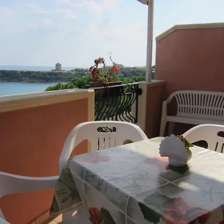 In Isola Di 20987 Apartment *